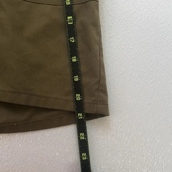 Elastic Waist Olive Green Shorts with Pockets Casual Comfy Everyday - Picture 9 of 11
